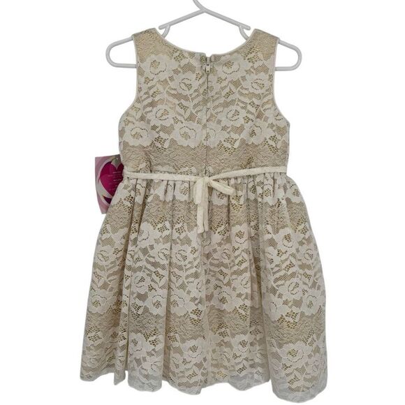 Youngland Girls Lace Dress with Sparkle Waistband Cream/Gold Girls Size 4T NWT - Picture 7 of 9